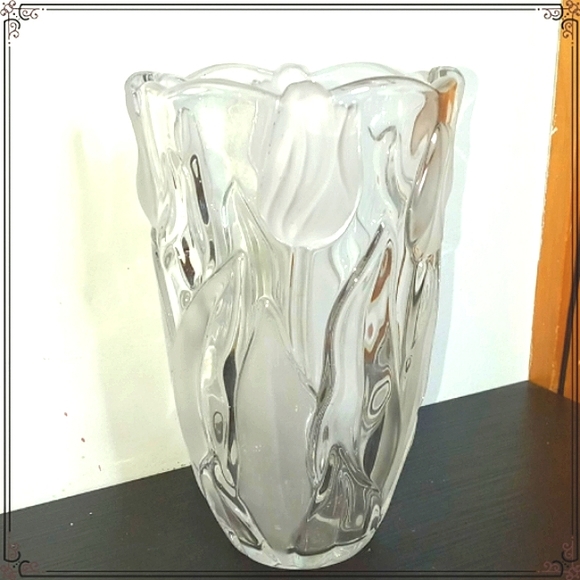 Mikasa Accents Mikasa Frosted Glass Tulip Vase Tulips Satin Poshmark